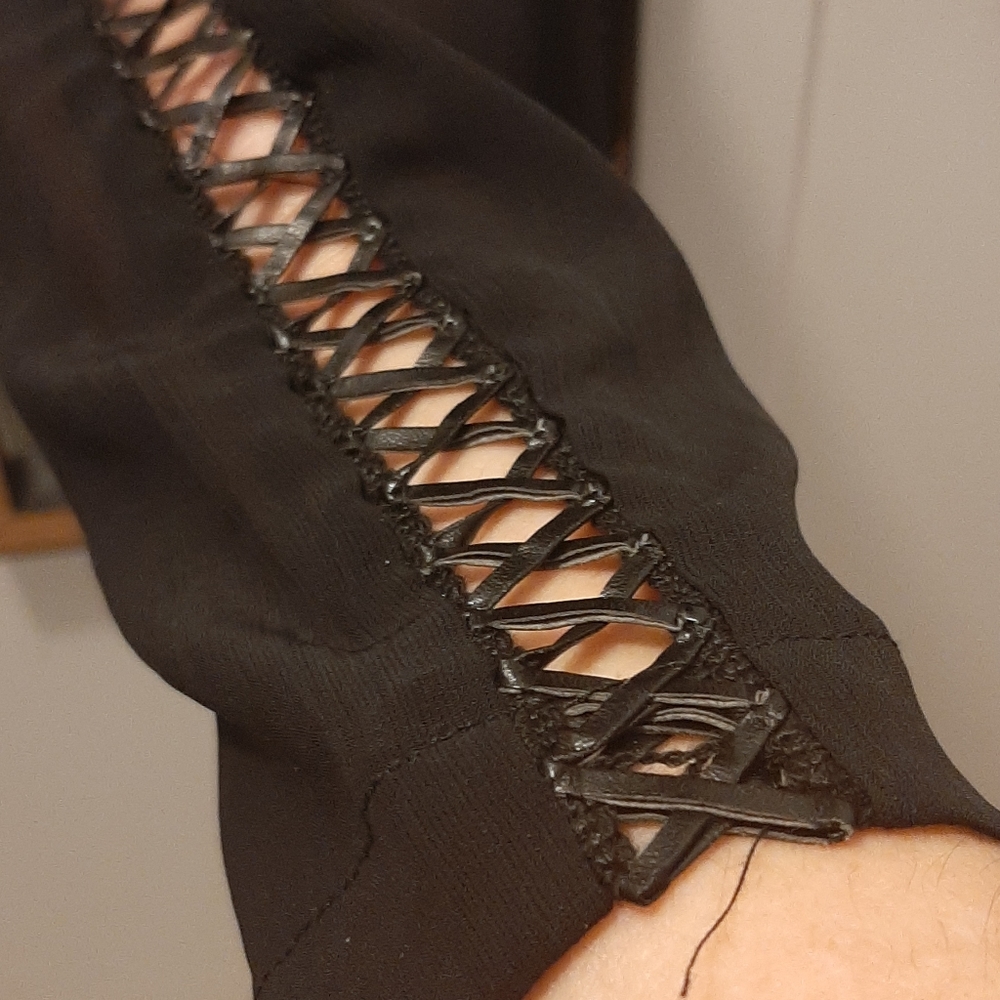 Pants - Picture 3 of 11